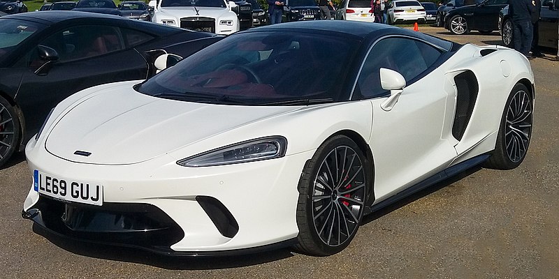 McLaren GT